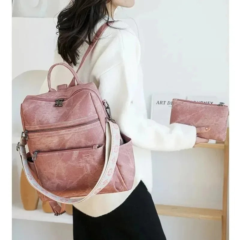 sac a dos et pochette rose porte
